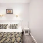 Art Aparthotel