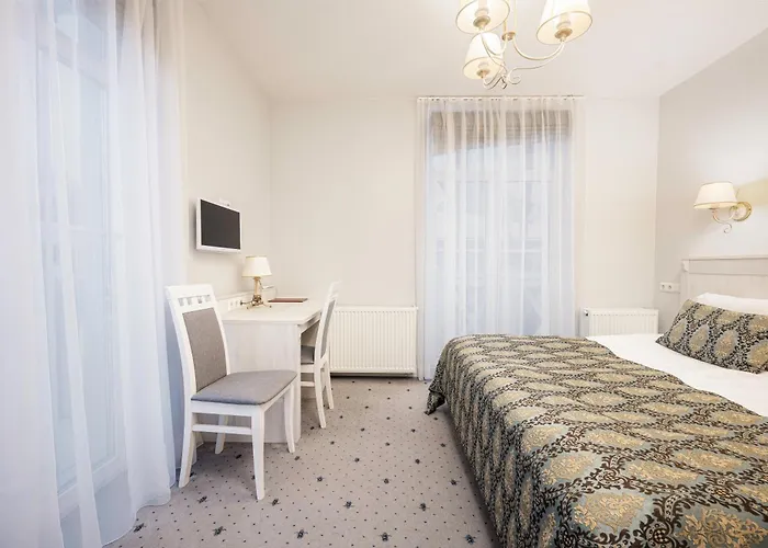 Art 3* دروسكينينكاي